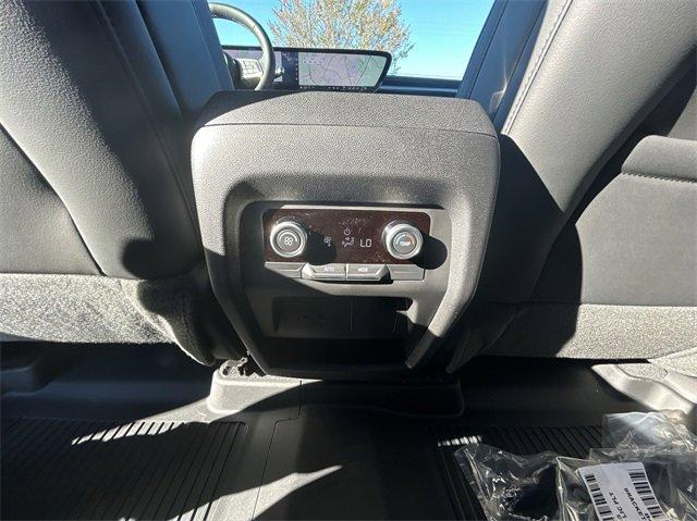 2025 Buick Enclave Vehicle Photo in BOWLING GREEN, KY 42104-4102