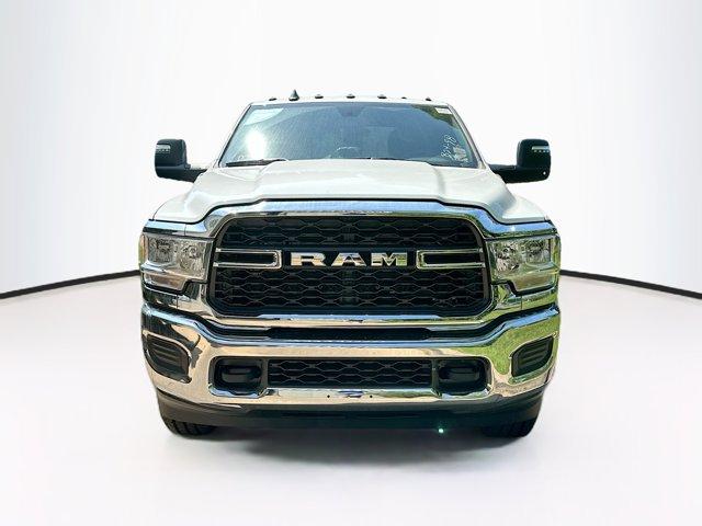 2024 Ram 3500 Vehicle Photo in Doylsetown, PA 18901