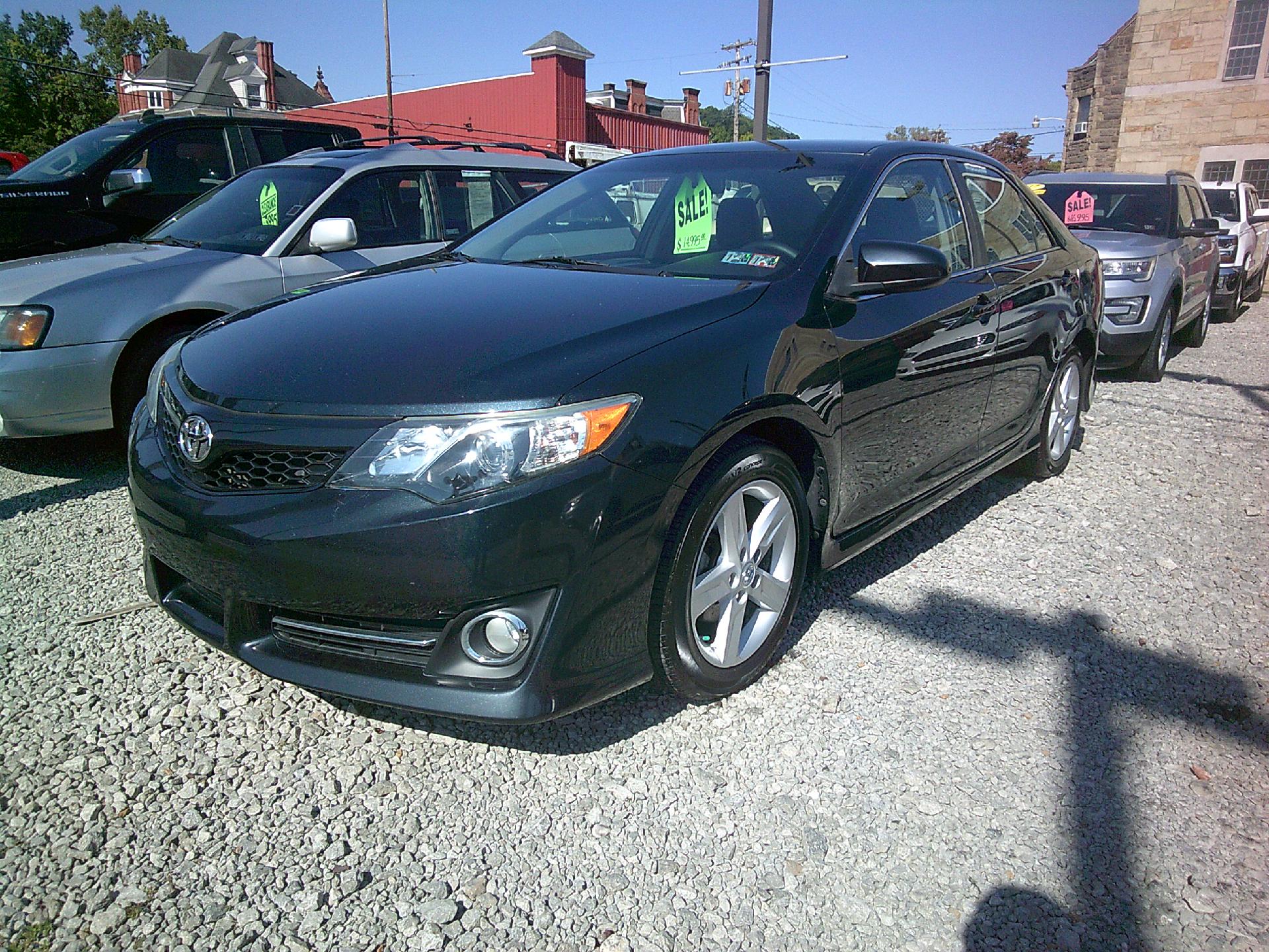 2013 Toyota Camry Vehicle Photo in KITTANNING, PA 16201-1536