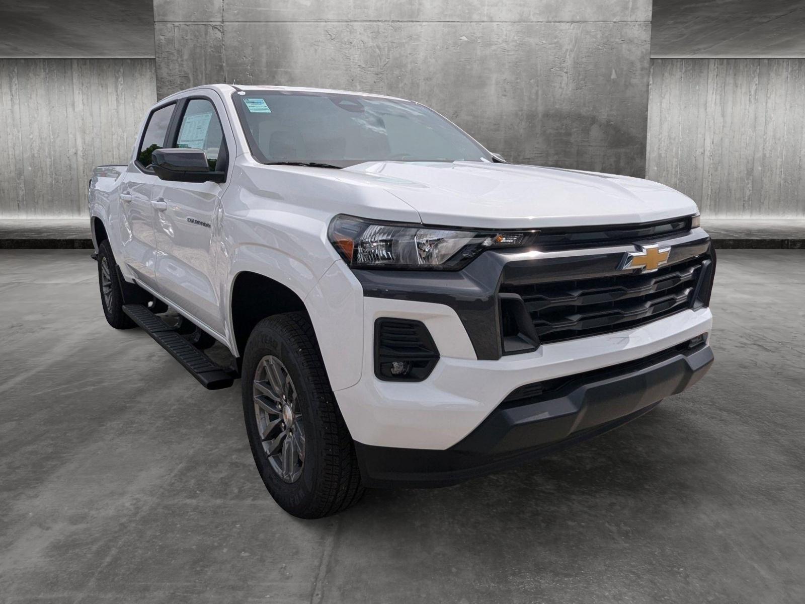 2024 Chevrolet Colorado Vehicle Photo in MIAMI, FL 33172-3015