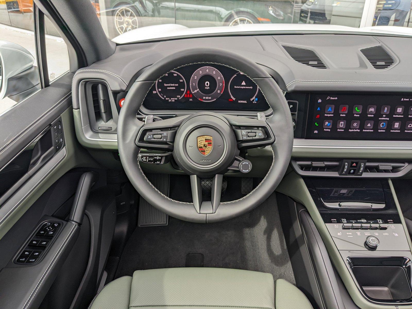 2024 Porsche Cayenne Vehicle Photo in Maitland, FL 32751