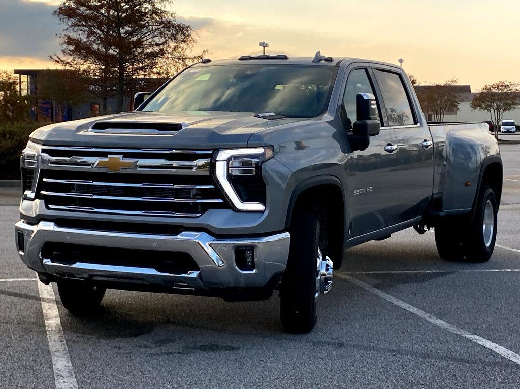 2025 Chevrolet Silverado 3500 HD Vehicle Photo in POOLER, GA 31322-3252