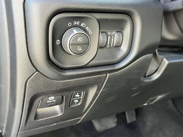 2022 Ram 1500 Vehicle Photo in ALCOA, TN 37701-3235