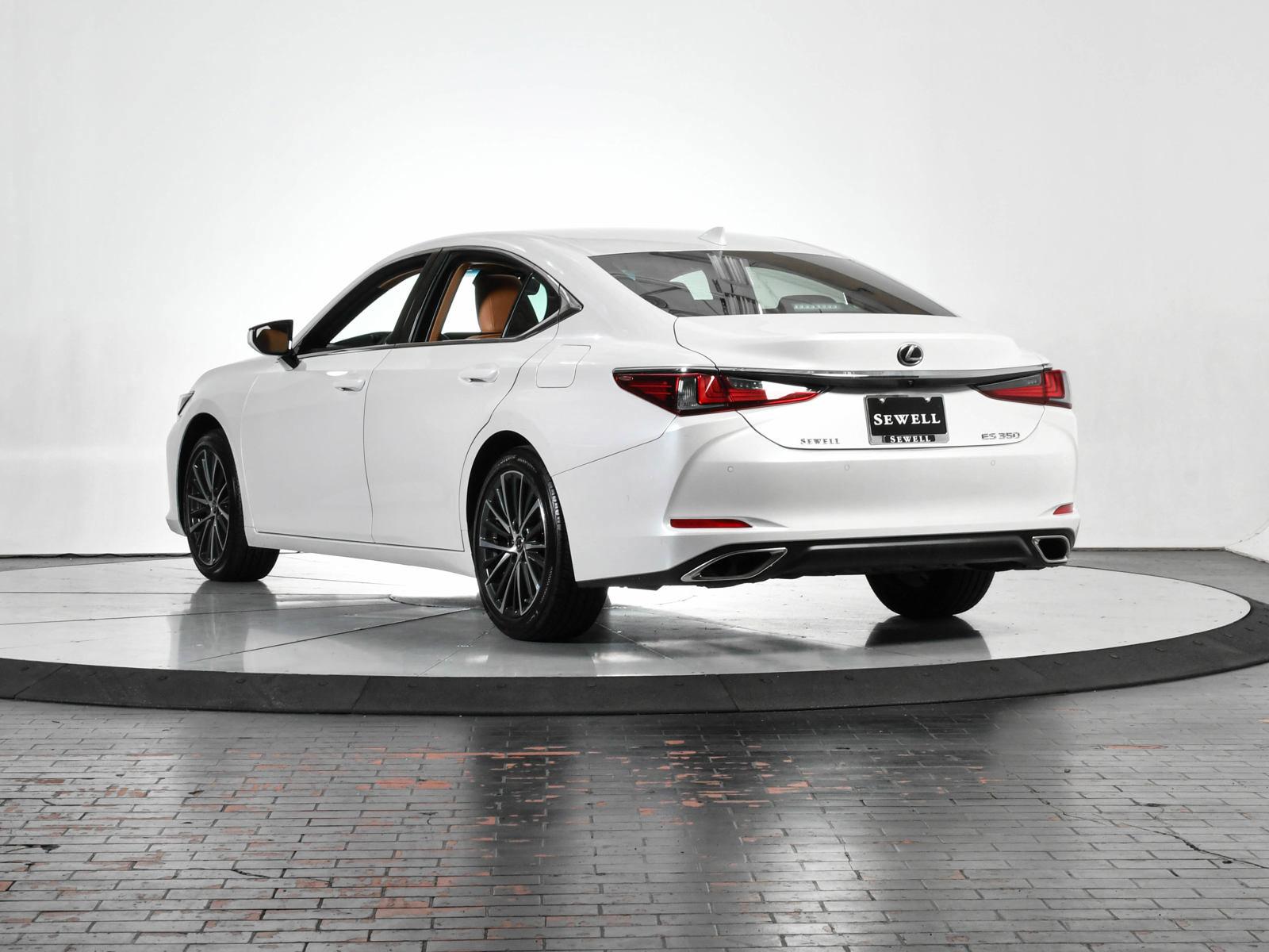 2024 Lexus ES 350 Vehicle Photo in DALLAS, TX 75235