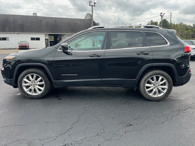 2015 Jeep Cherokee Vehicle Photo in CORRY, PA 16407-0000