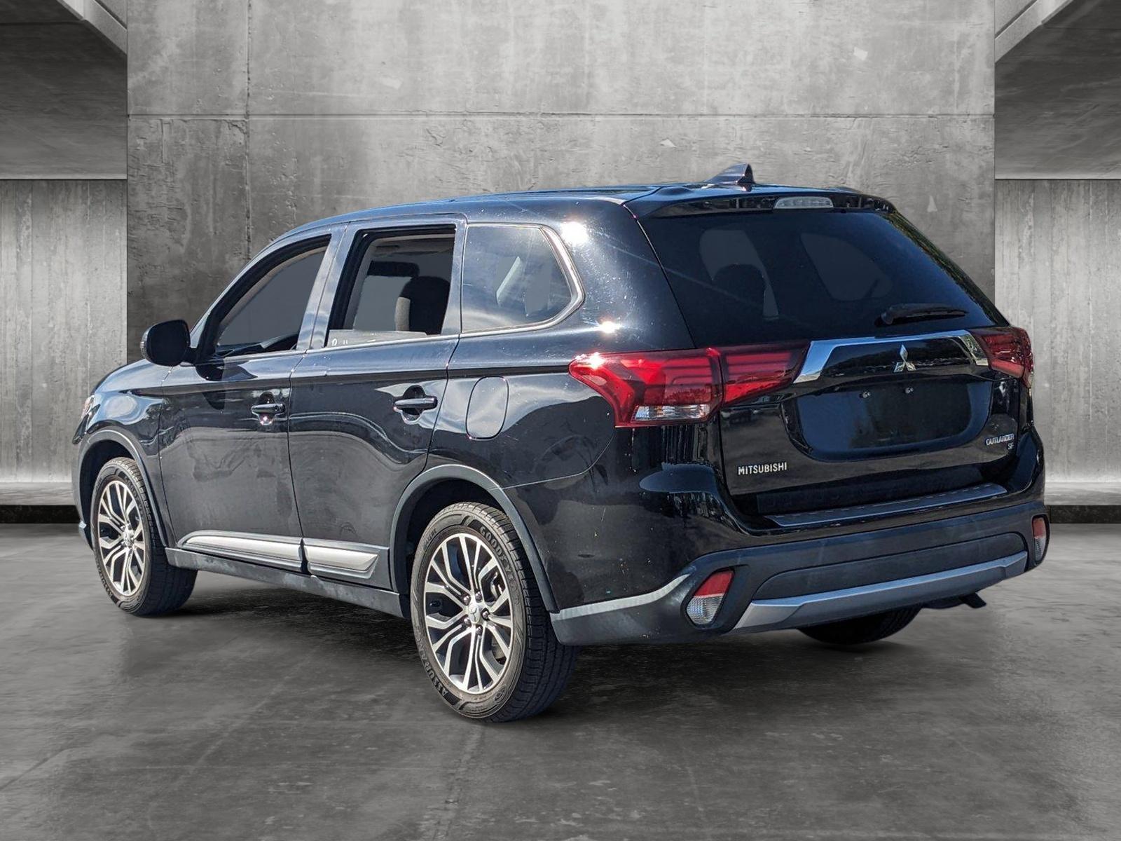 2018 Mitsubishi Outlander Vehicle Photo in WEST PALM BEACH, FL 33407-3296