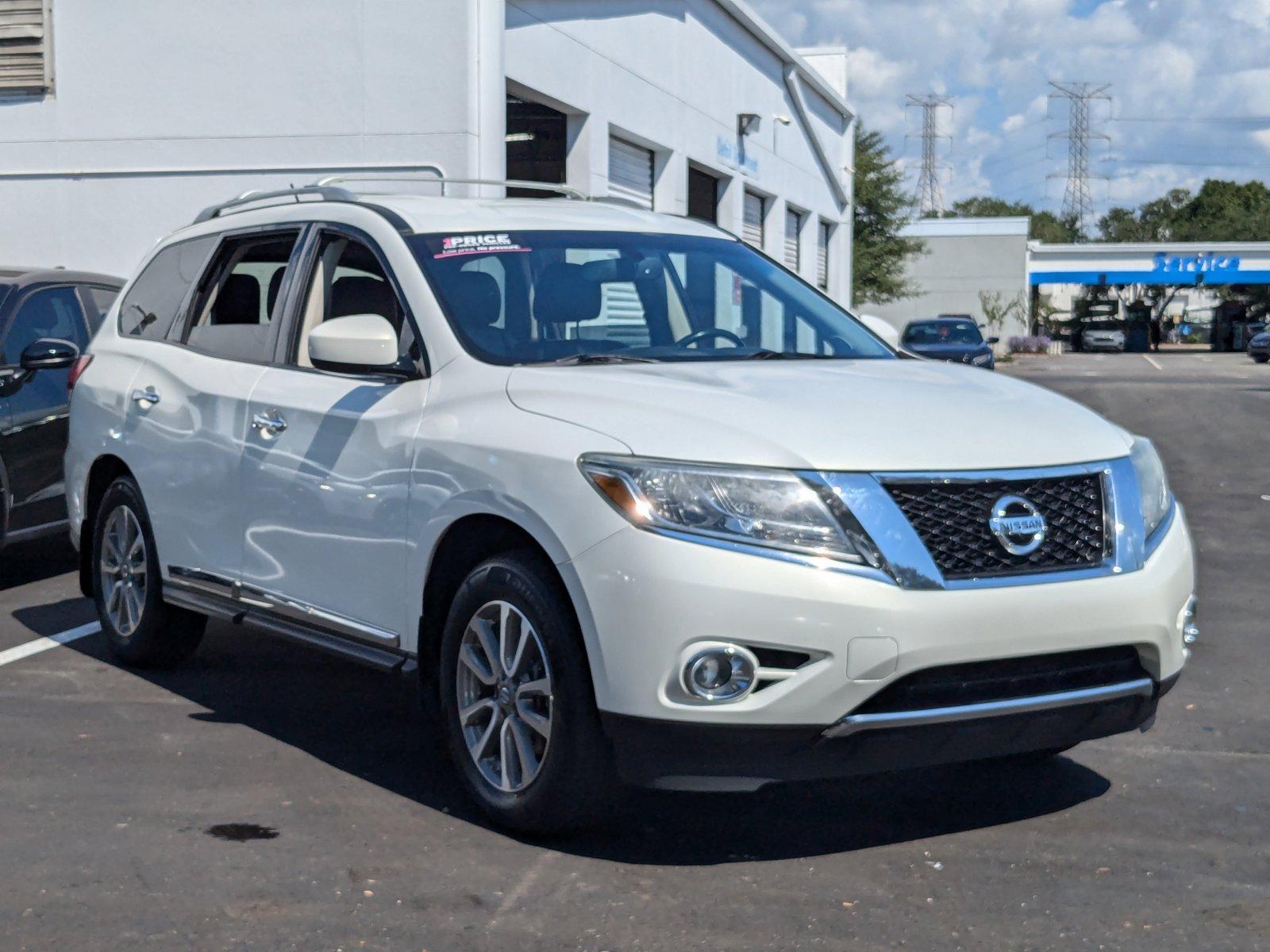 2014 Nissan Pathfinder Vehicle Photo in Clearwater, FL 33764