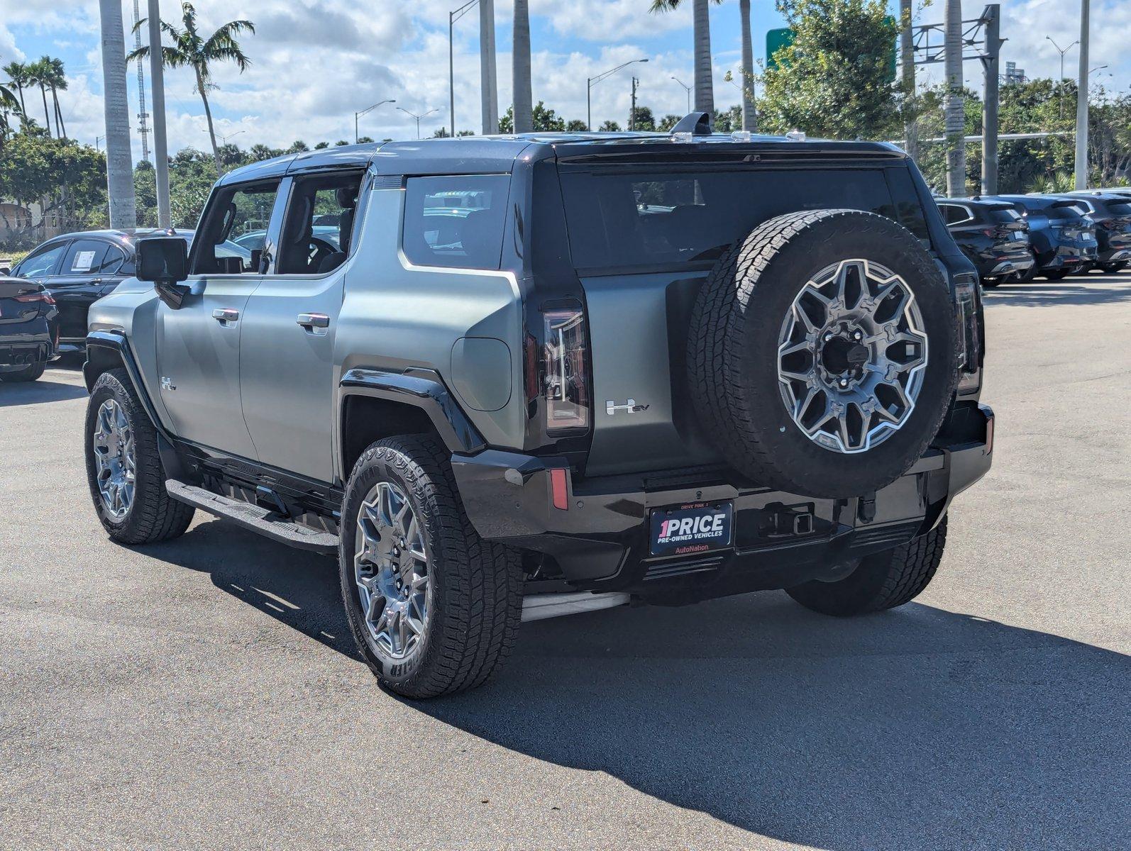 2024 GMC HUMMER EV SUV Vehicle Photo in Delray Beach, FL 33444