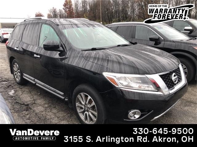 2013 Nissan Pathfinder Vehicle Photo in Akron, OH 44312