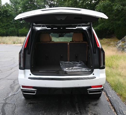 2024 Cadillac Escalade Vehicle Photo in NORWOOD, MA 02062-5222