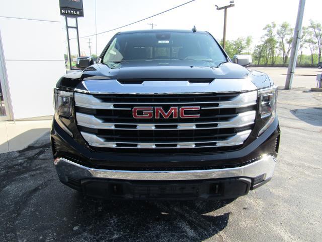 2024 GMC Sierra 1500 Vehicle Photo in GREENVILLE, OH 45331-1026