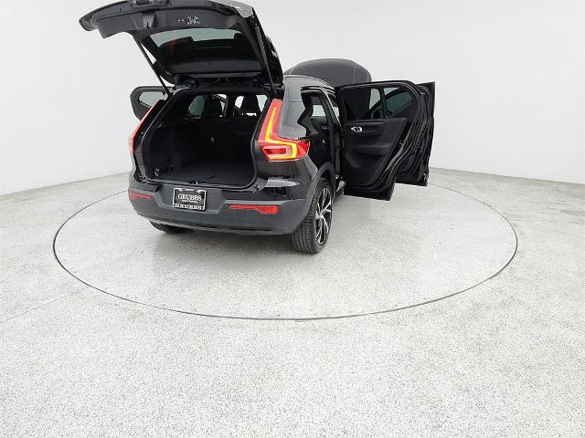 2022 Volvo XC40 Vehicle Photo in Grapevine, TX 76051