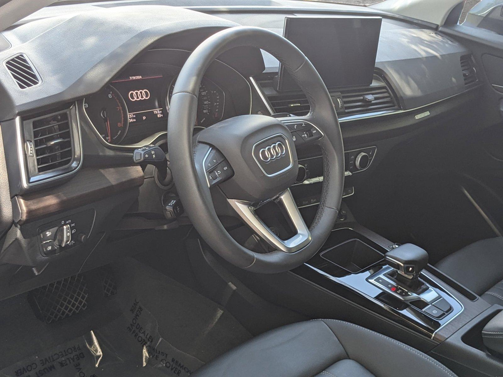 2022 Audi Q5 Vehicle Photo in Tampa, FL 33614