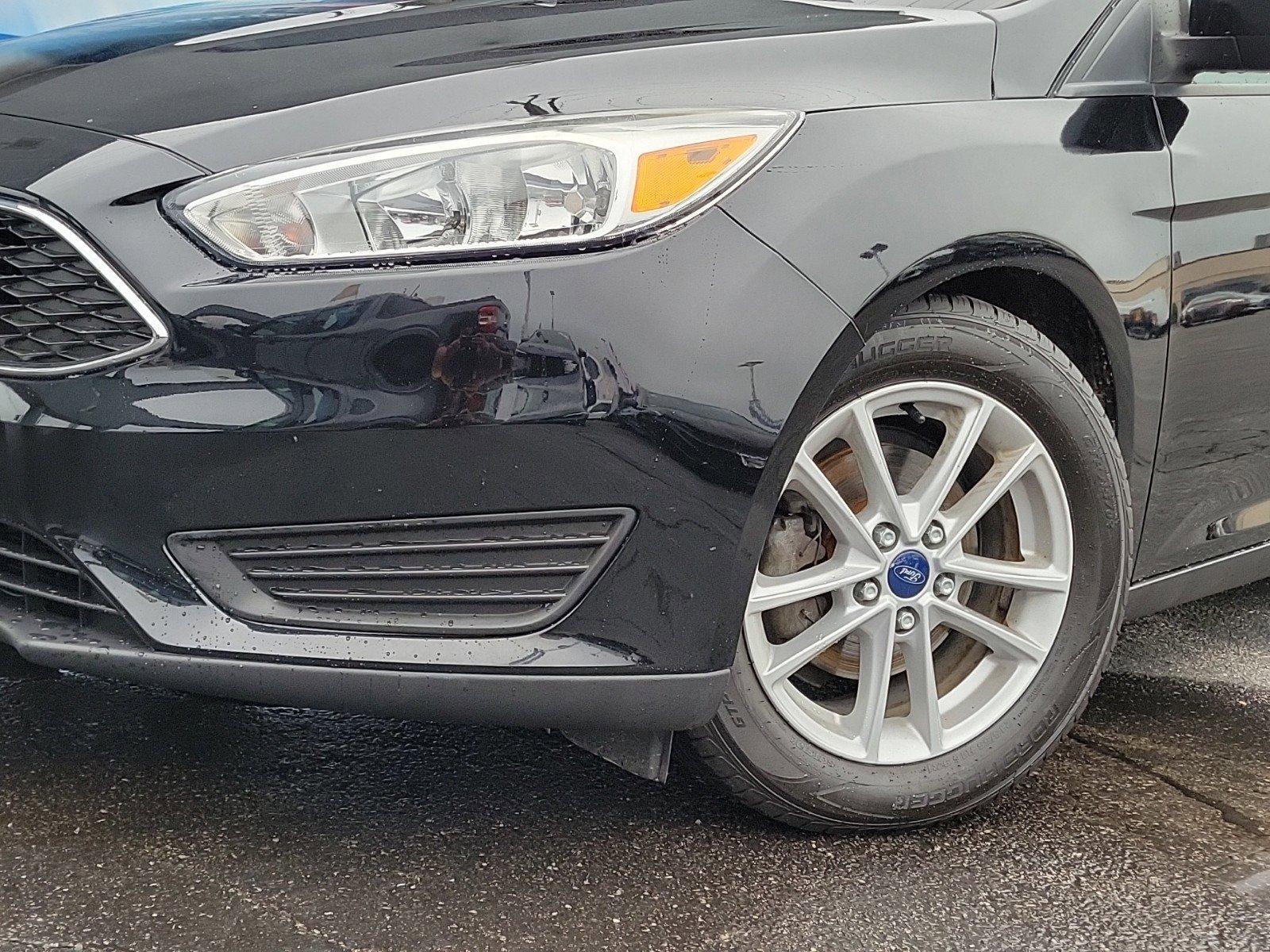 2018 Ford Focus Vehicle Photo in Saint Charles, IL 60174