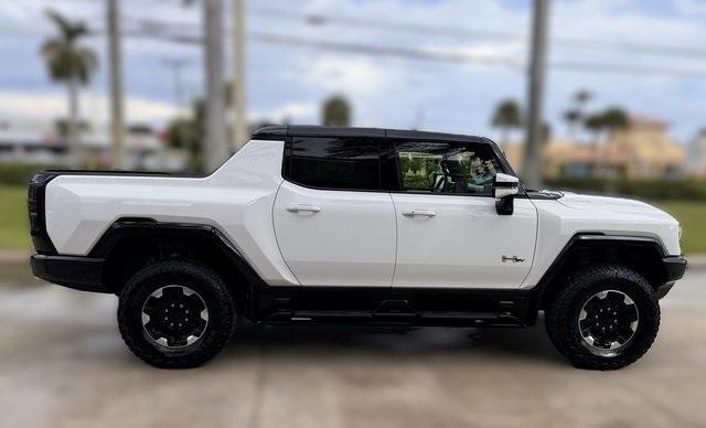 2023 GMC HUMMER EV Pickup Vehicle Photo in DELRAY BEACH, FL 33483-3294