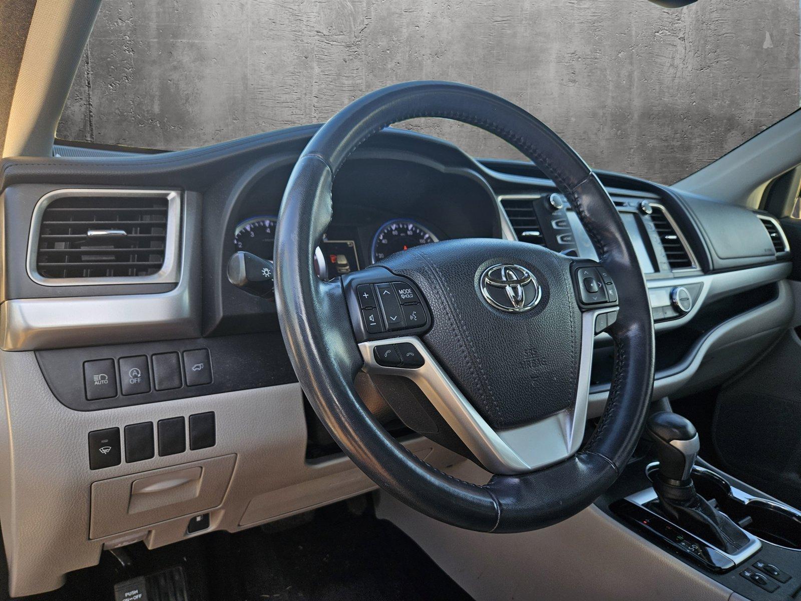 2018 Toyota Highlander Vehicle Photo in WACO, TX 76710-2592