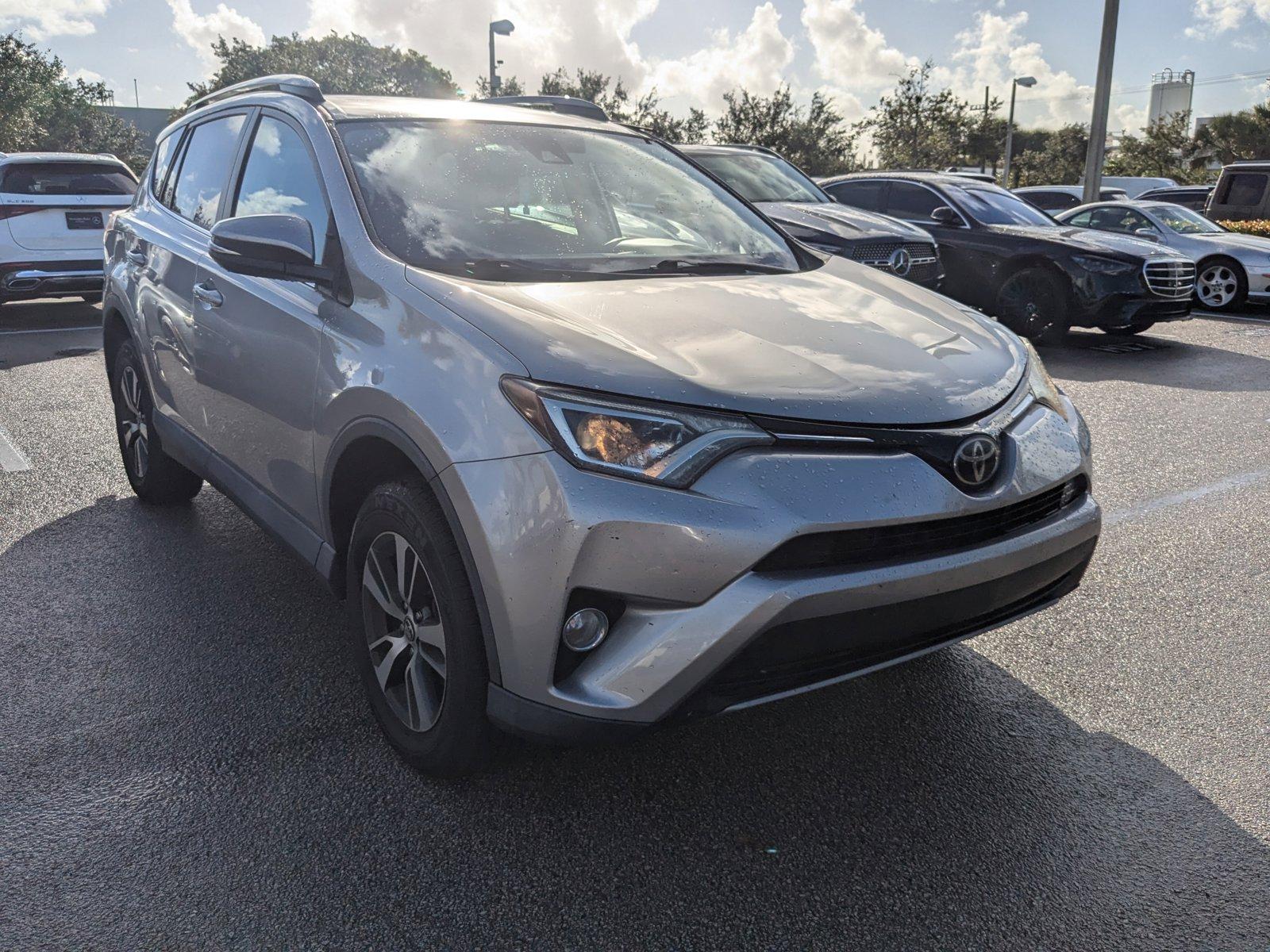 2017 Toyota RAV4 Vehicle Photo in Miami, FL 33169