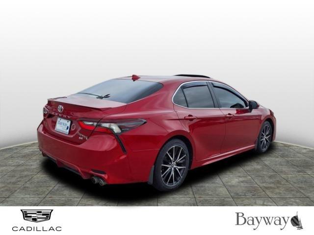 Used 2021 Toyota Camry SE with VIN 4T1G11AK7MU455990 for sale in Houston, TX