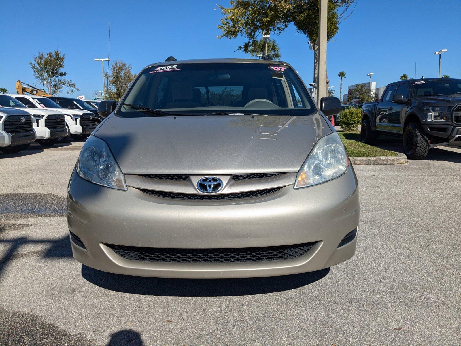 2007 Toyota Sienna Vehicle Photo in Winter Park, FL 32792