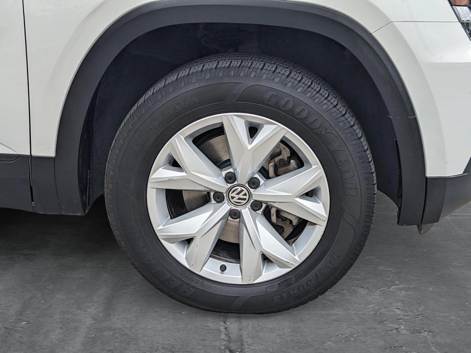 2019 Volkswagen Atlas Vehicle Photo in MIAMI, FL 33172-3015