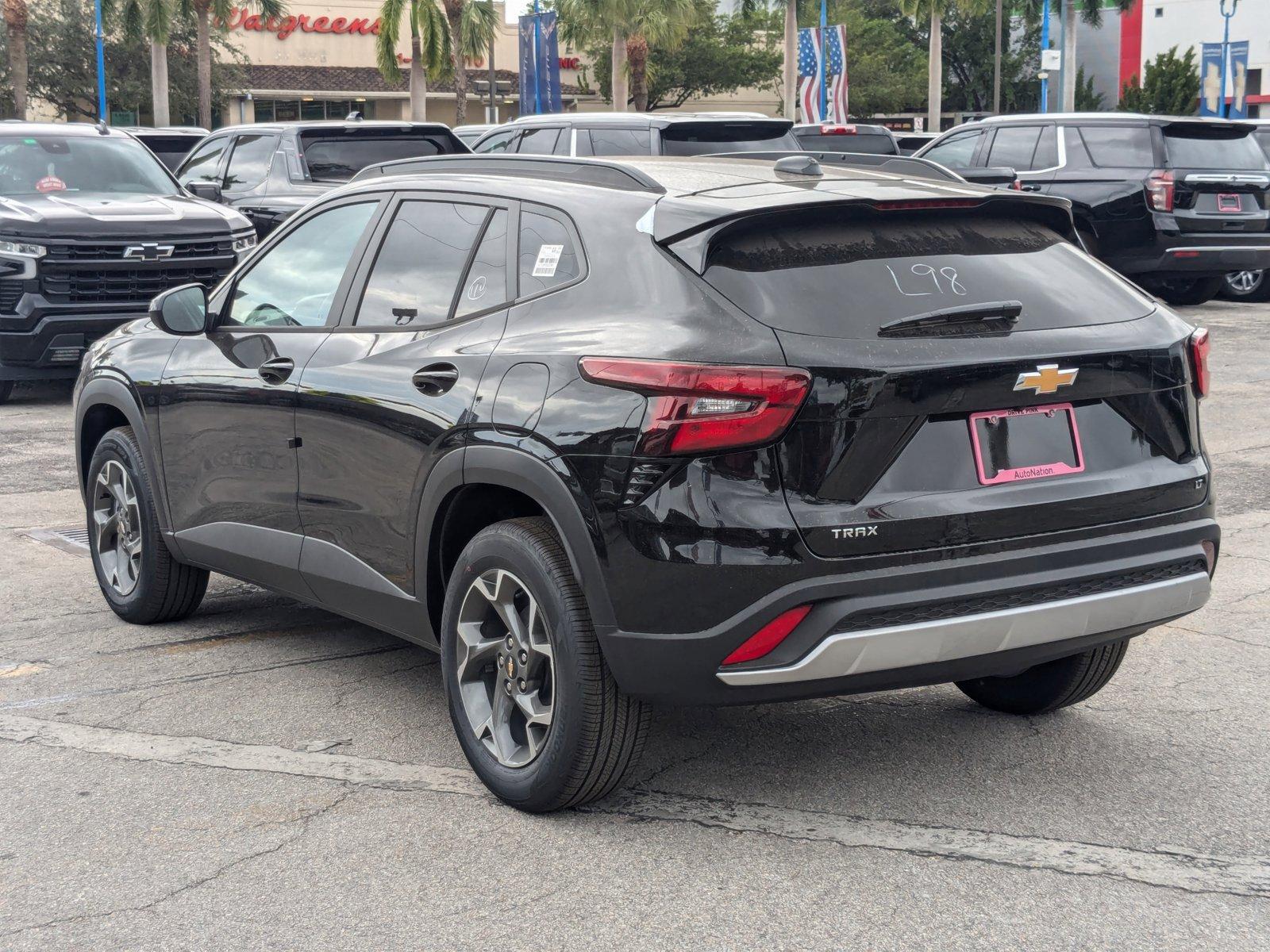 2025 Chevrolet Trax Vehicle Photo in MIAMI, FL 33134-2699