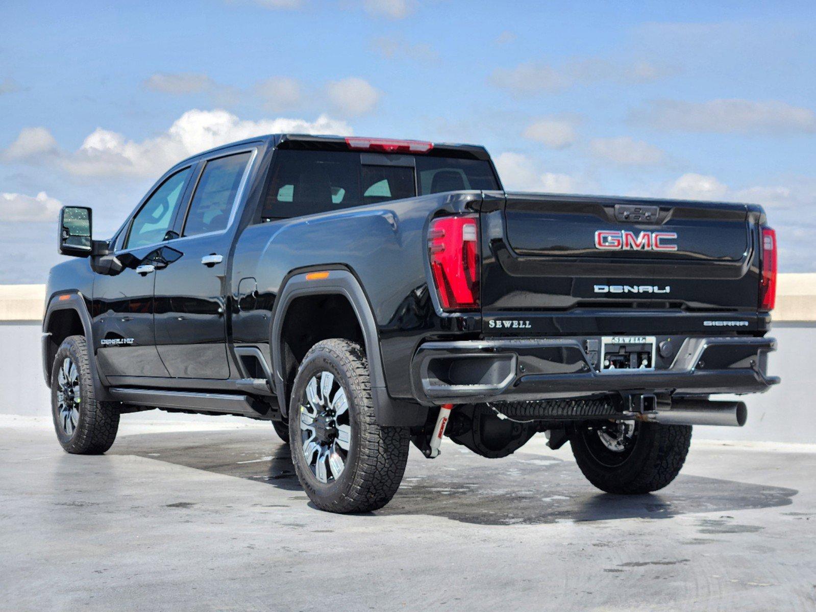 2024 GMC Sierra 2500 HD Vehicle Photo in DALLAS, TX 75209-3016