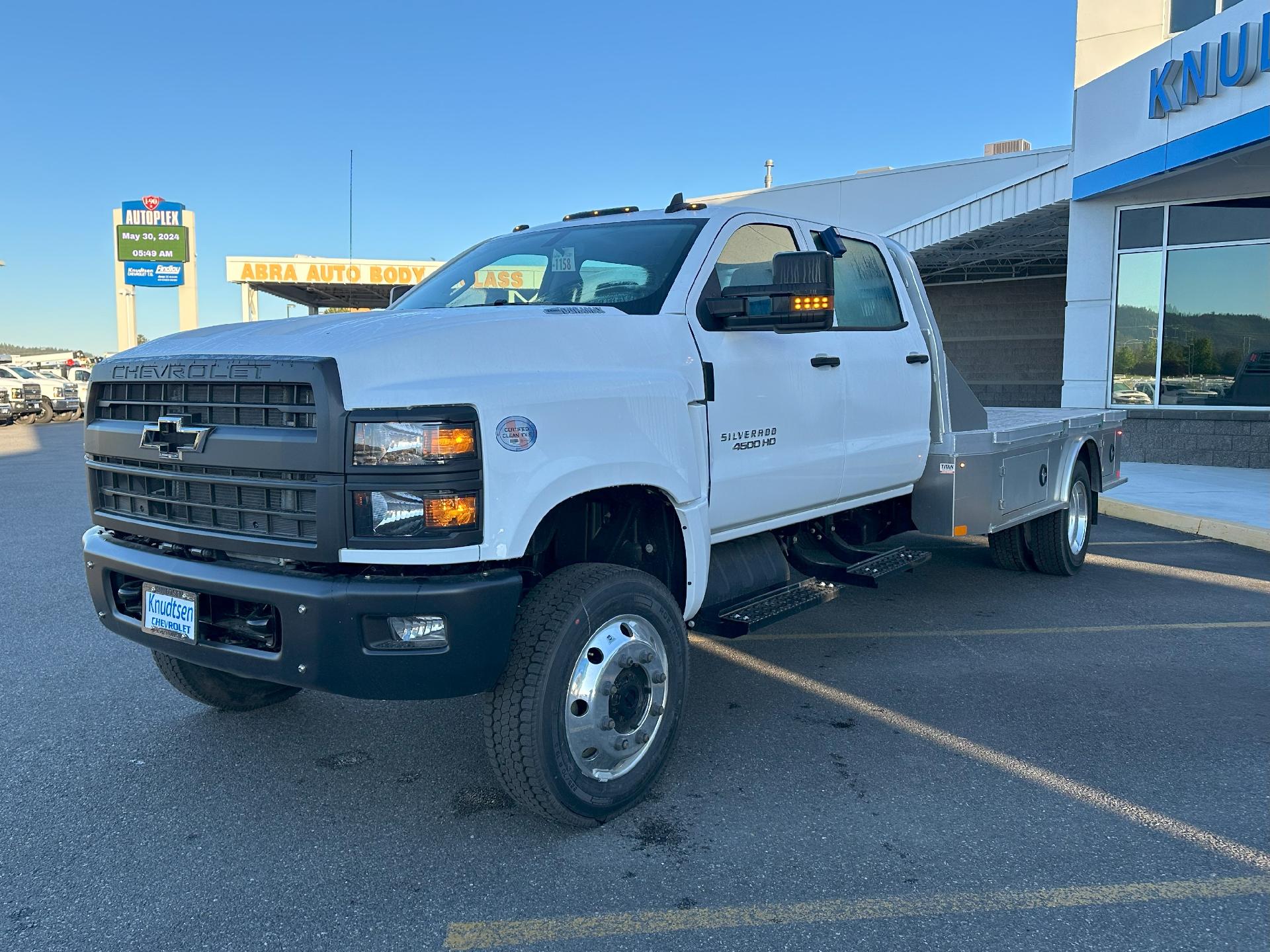 2024 Chevrolet Silverado Chassis Cab Vehicle Photo in POST FALLS, ID 83854-5365