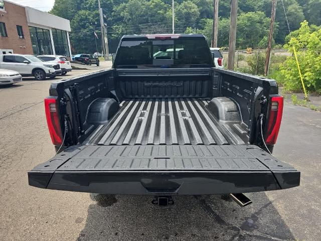 2024 GMC Sierra 2500 HD Vehicle Photo in GLENSHAW, PA 15116-1739