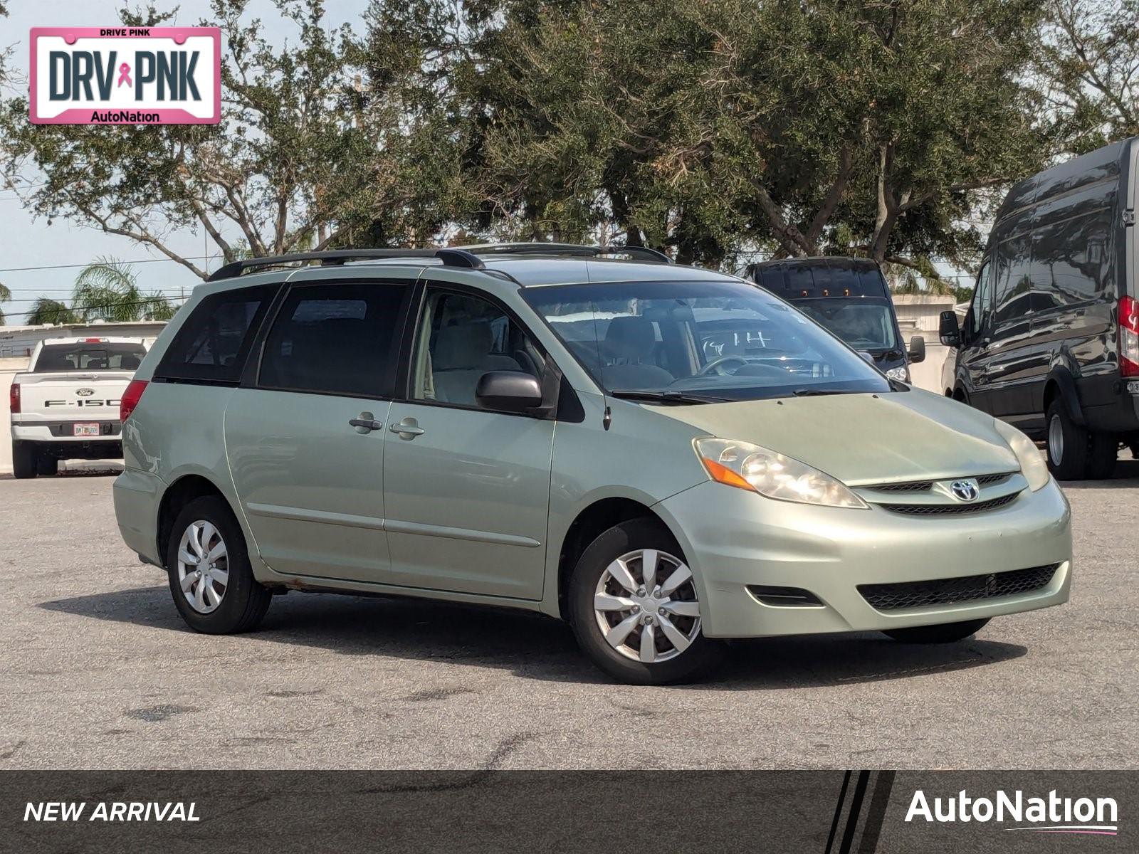 2006 Toyota Sienna Vehicle Photo in St. Petersburg, FL 33713