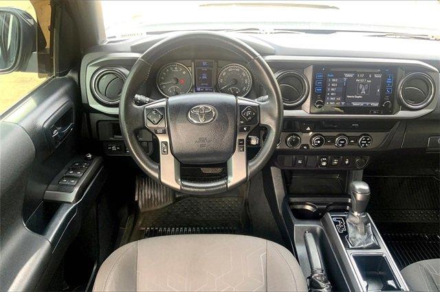 2018 Toyota Tacoma Vehicle Photo in TOPEKA, KS 66609-0000