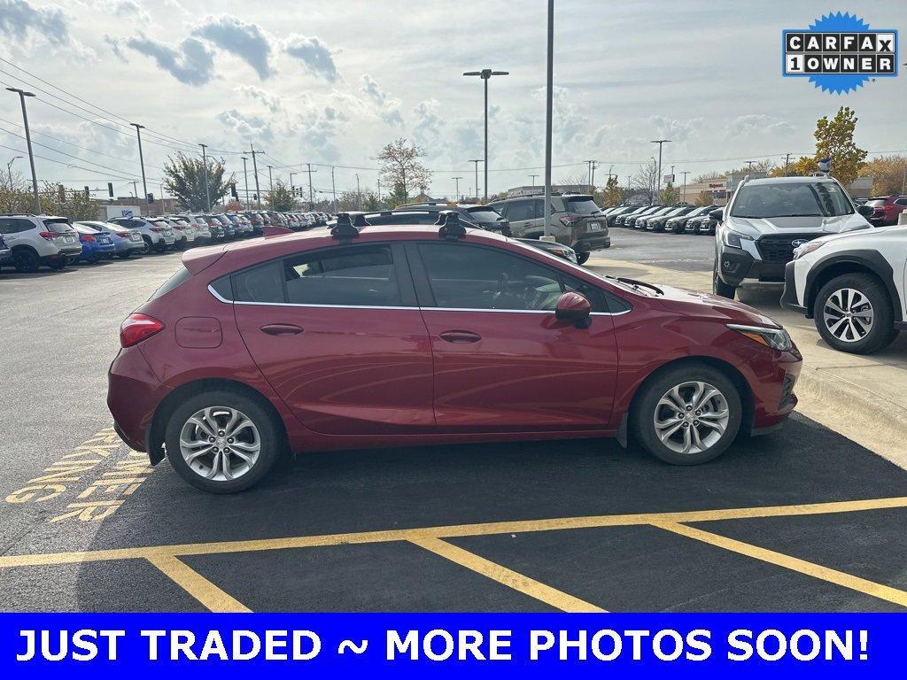 2019 Chevrolet Cruze Vehicle Photo in Plainfield, IL 60586