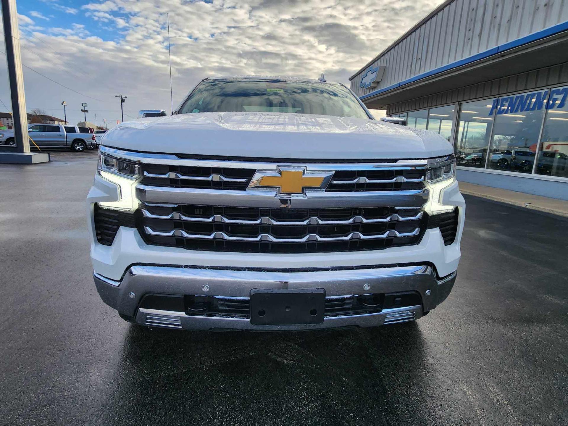 Used 2023 Chevrolet Silverado 1500 LTZ with VIN 3GCUDGE83PG131586 for sale in Salem, IL