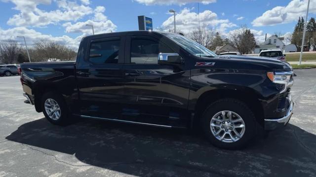 Used 2023 Chevrolet Silverado 1500 LT with VIN 1GCUDDE87PZ112165 for sale in Lewiston, MN