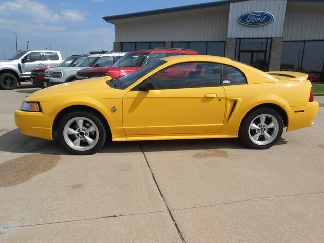 Used 1999 Ford Mustang GT with VIN 1FAFP42XXXF104662 for sale in Tyndall, SD