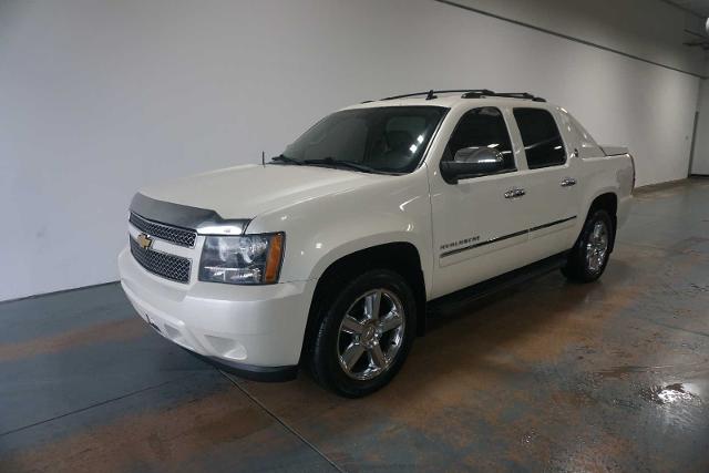 2013 Chevrolet Avalanche Vehicle Photo in ANCHORAGE, AK 99515-2026