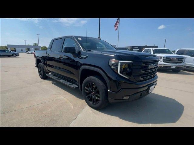 Used 2022 GMC Sierra 1500 Elevation with VIN 3GTUUCED3NG595531 for sale in Centralia, MO