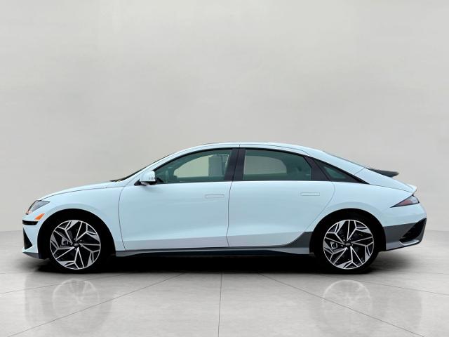 2024 Hyundai IONIQ 6 Vehicle Photo in Green Bay, WI 54304