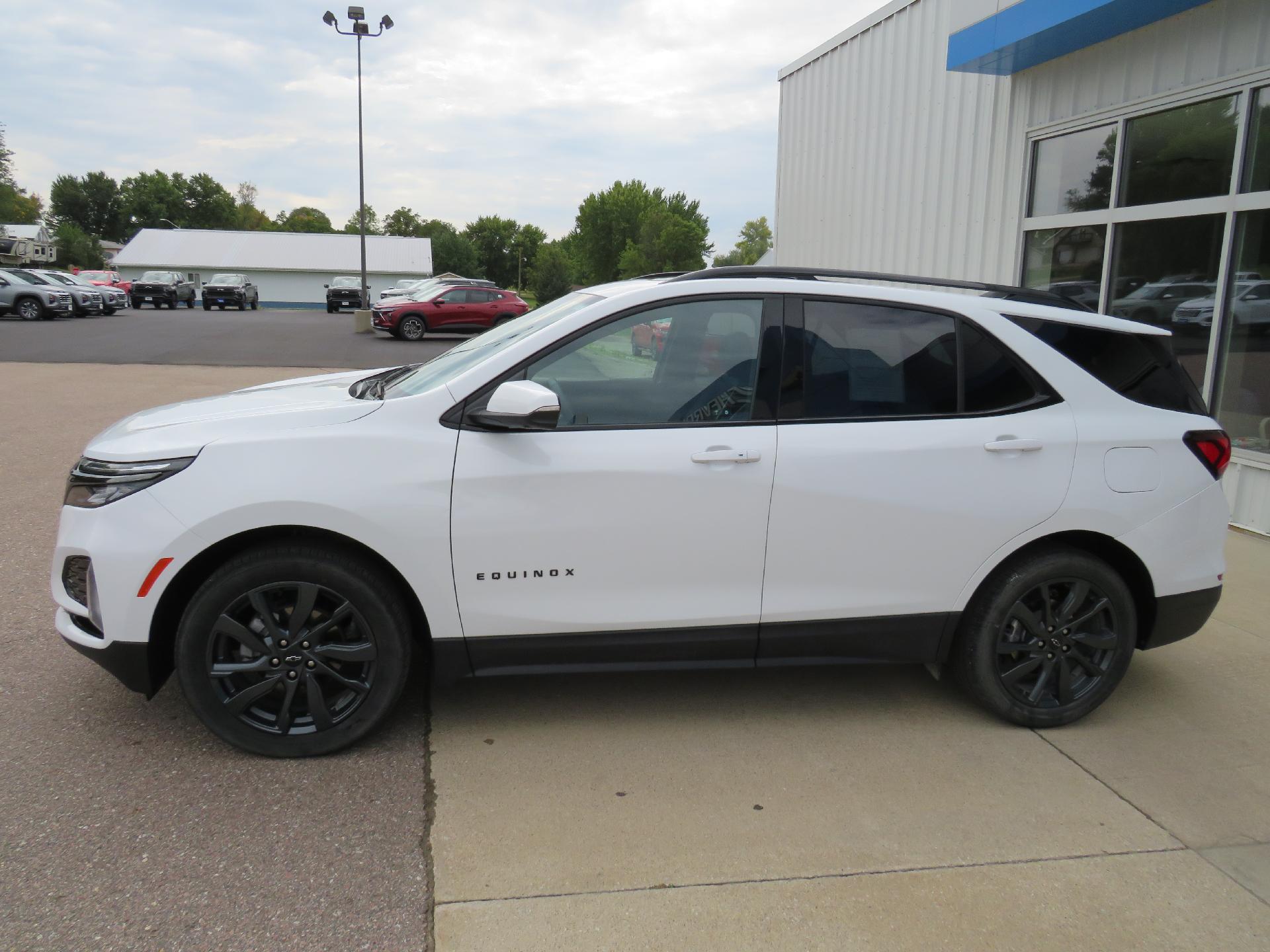 2023 Chevrolet Equinox Vehicle Photo in MAPLETON, IA 51034-1072