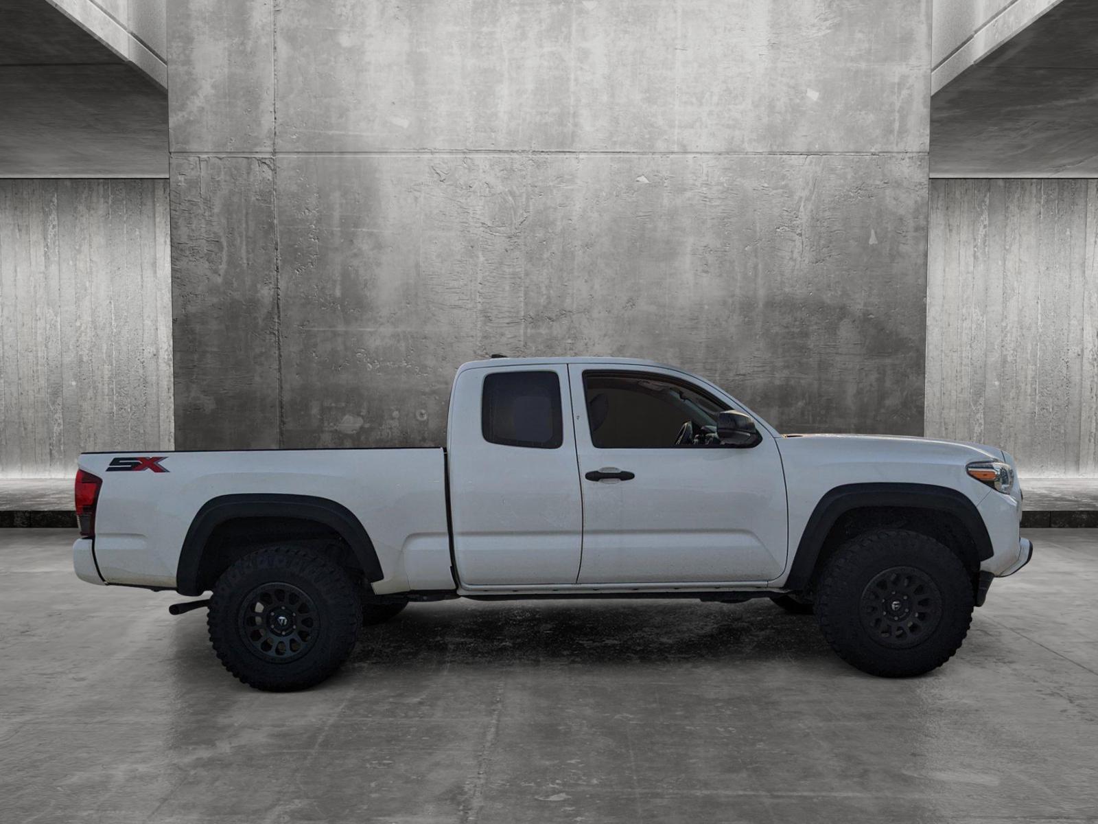 2020 Toyota Tacoma 2WD Vehicle Photo in Davie, FL 33331