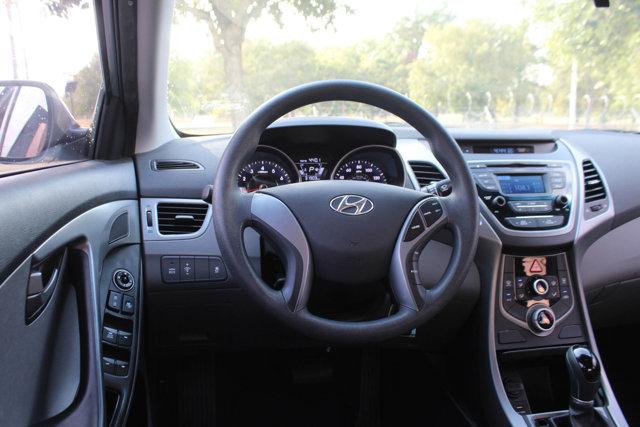 2016 Hyundai ELANTRA Vehicle Photo in HOUSTON, TX 77090