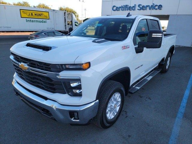 Used 2024 Chevrolet Silverado 2500HD LT with VIN 1GC1YNEYXRF199030 for sale in Rio Vista, CA