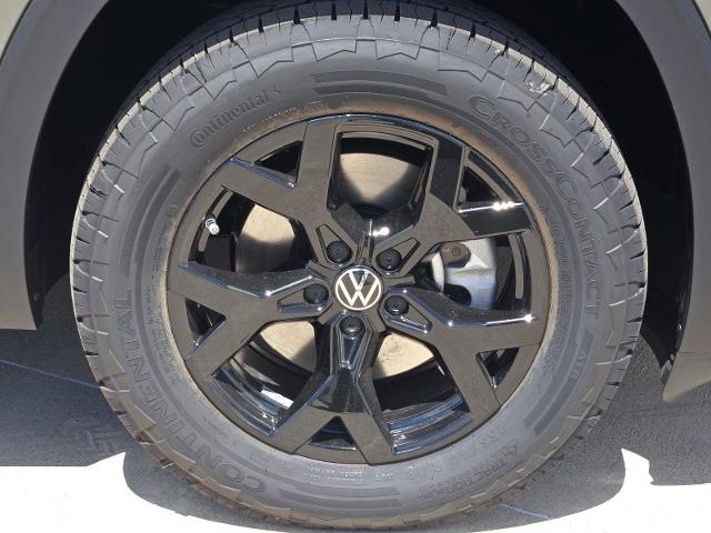 2024 Volkswagen Atlas Vehicle Photo in WEATHERFORD, TX 76087