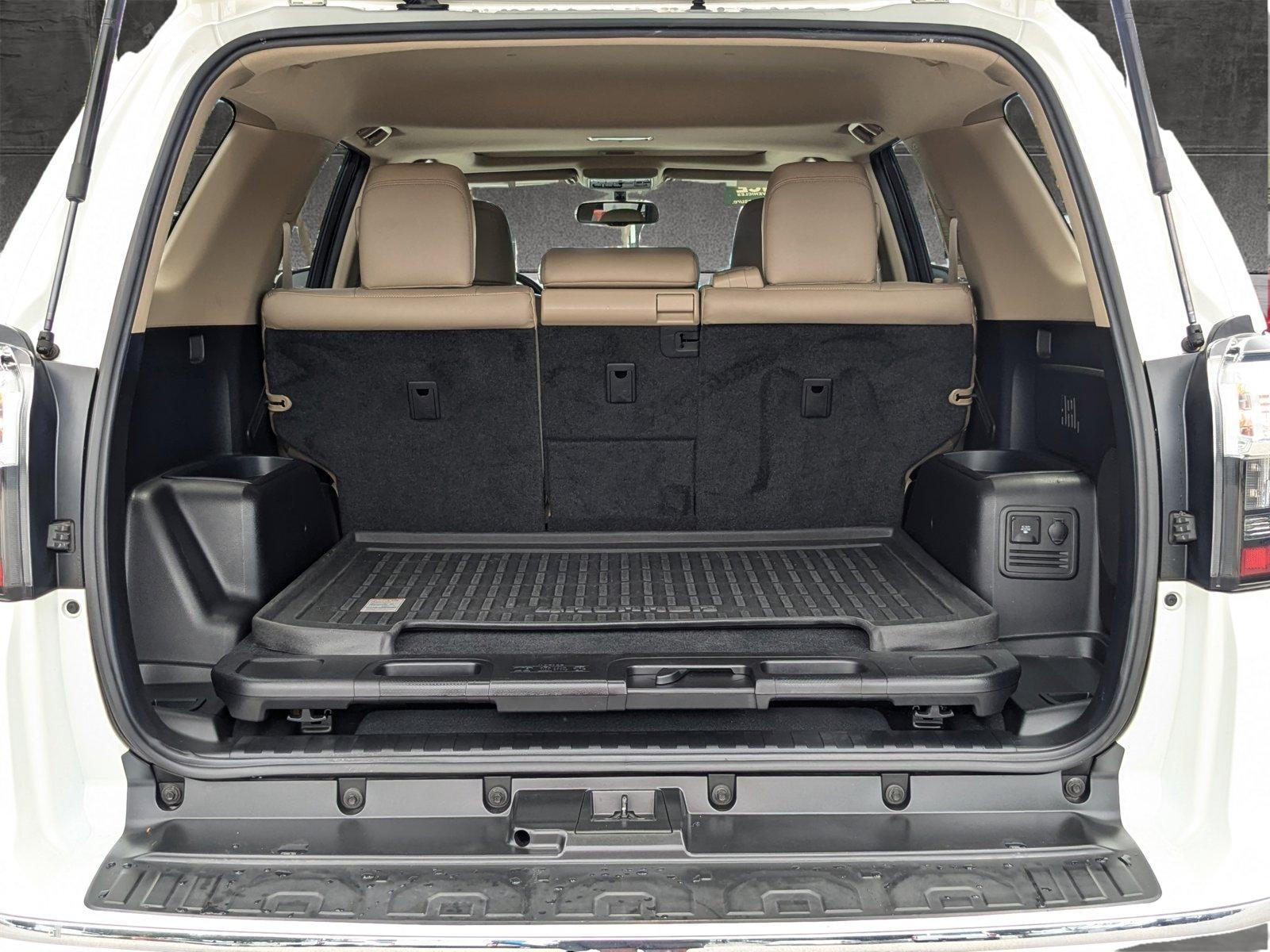 2017 Toyota 4Runner Vehicle Photo in St. Petersburg, FL 33713