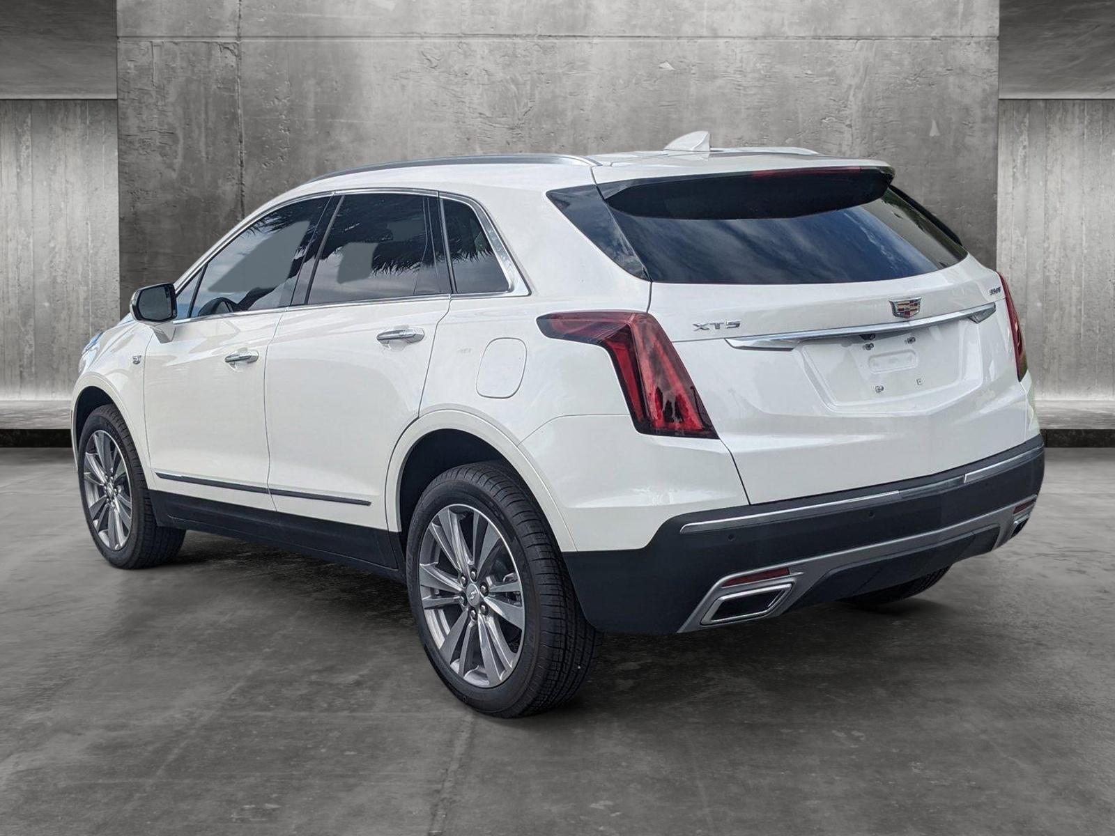 2024 Cadillac XT5 Vehicle Photo in WEST PALM BEACH, FL 33407-3296