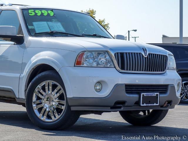 2004 Lincoln Navigator Vehicle Photo in OAK LAWN, IL 60453-2517