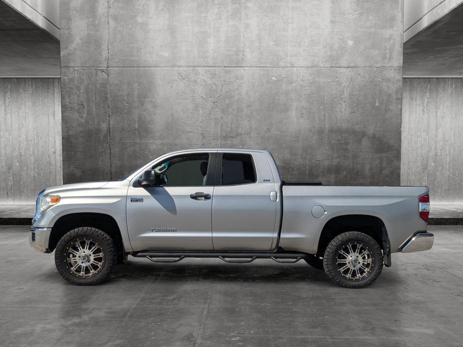 2015 Toyota Tundra 2WD Truck Vehicle Photo in St. Petersburg, FL 33713