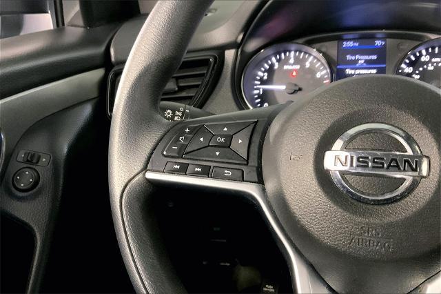 2020 Nissan Rogue Sport Vehicle Photo in Lees Summit, MO 64086