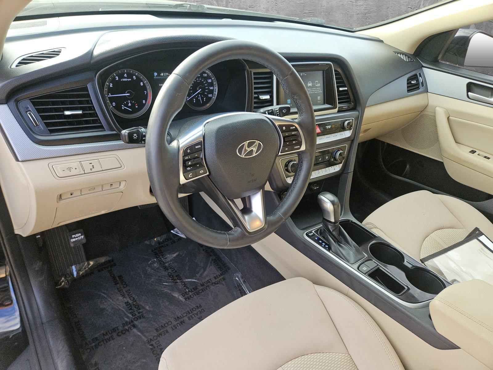 2018 Hyundai Sonata Vehicle Photo in NORTH RICHLAND HILLS, TX 76180-7199