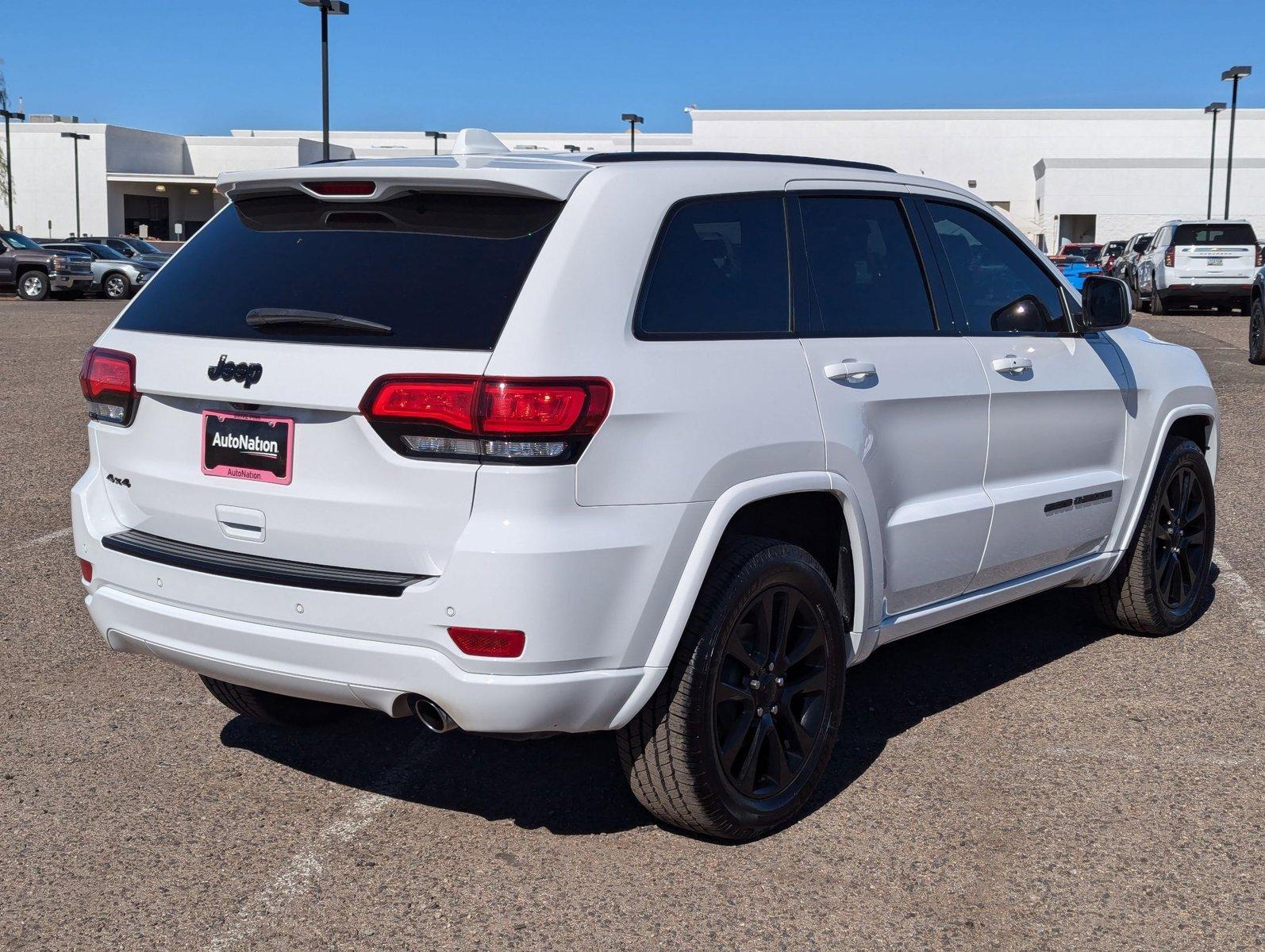 2017 Jeep Grand Cherokee Vehicle Photo in PEORIA, AZ 85382-3715