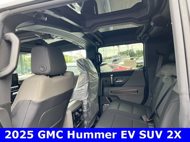 2025 GMC HUMMER EV SUV Vehicle Photo in CHICOPEE, MA 01020-5001